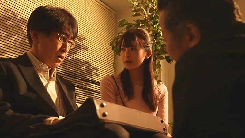 ông xã vay nợ bang hội, vợ phải bán thân để trả nợ